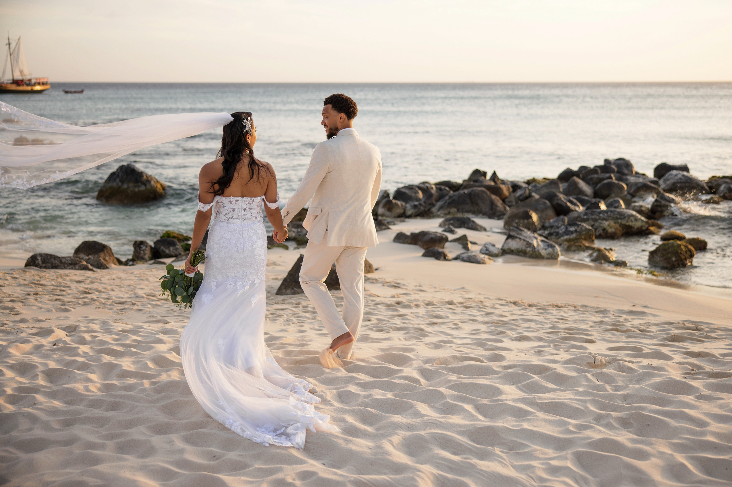 elopement photos in aruba